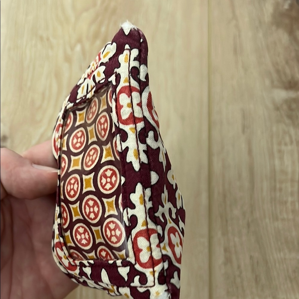 Vera Bradley Red and White Patterned Keychain Wallet - Picture 10 of 11